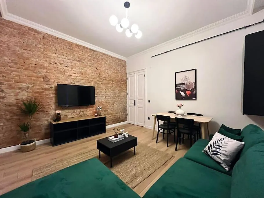 Charming 2Br Ac In Center - Santur D1 location